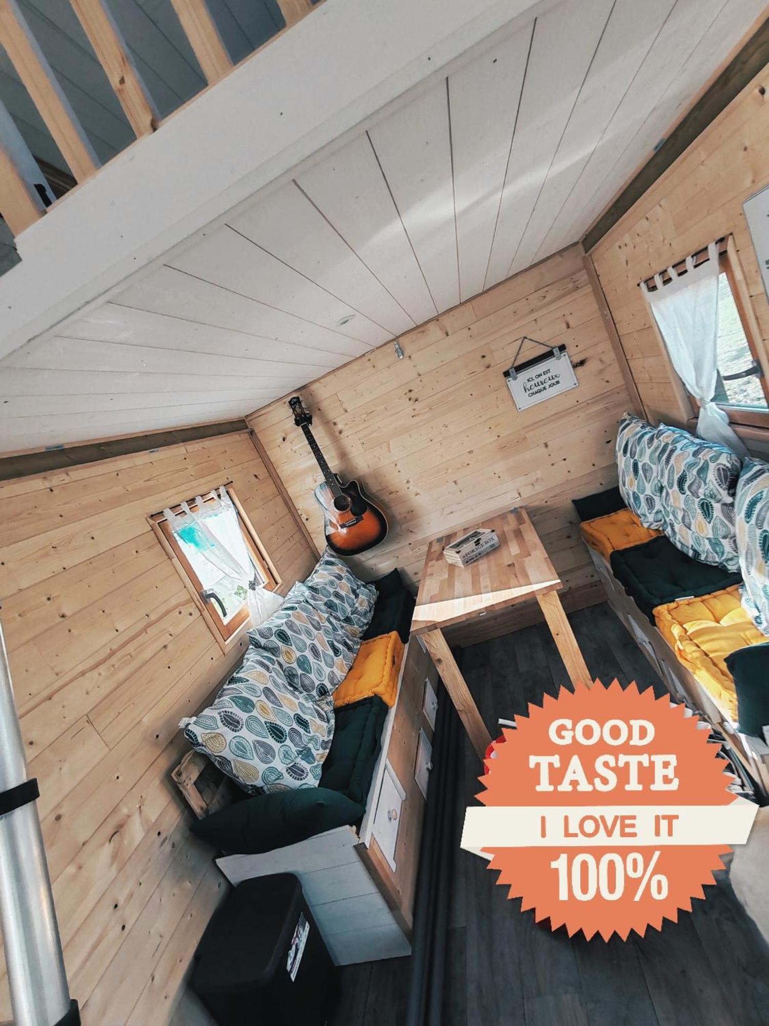 Tiny House Des Bougnats Villa Teilhede Bagian luar foto